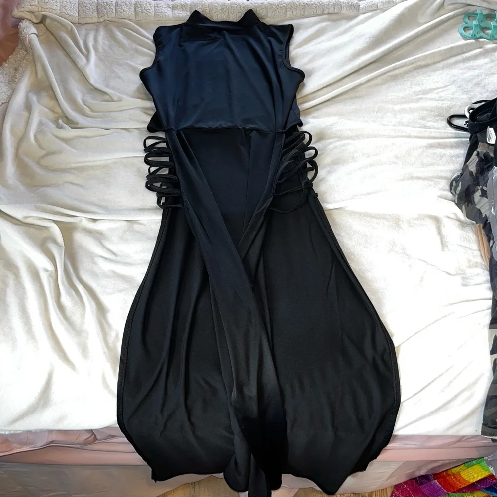 Sleeveless Open Sided Maxi Black Dress - Picture 11 of 15